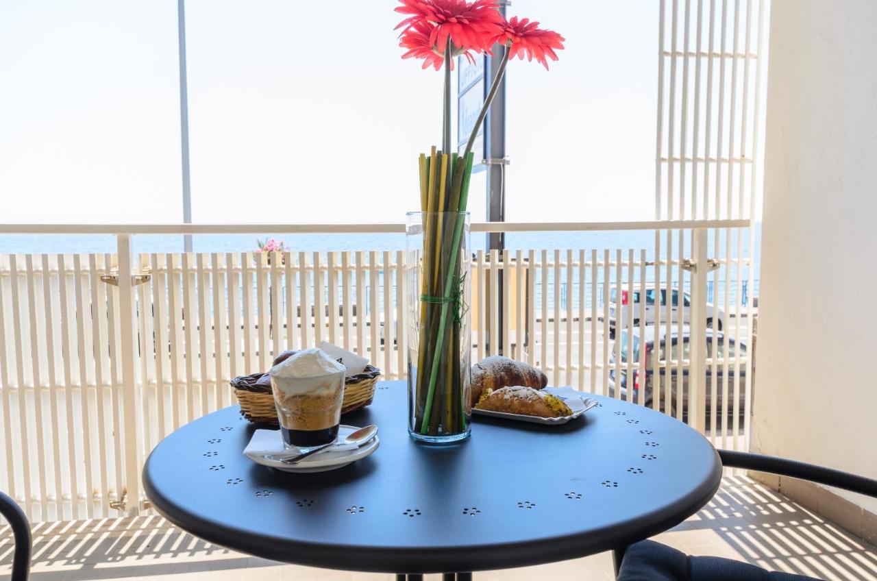 Marina D'Agro Residence Santa Teresa Di Riva Εξωτερικό φωτογραφία